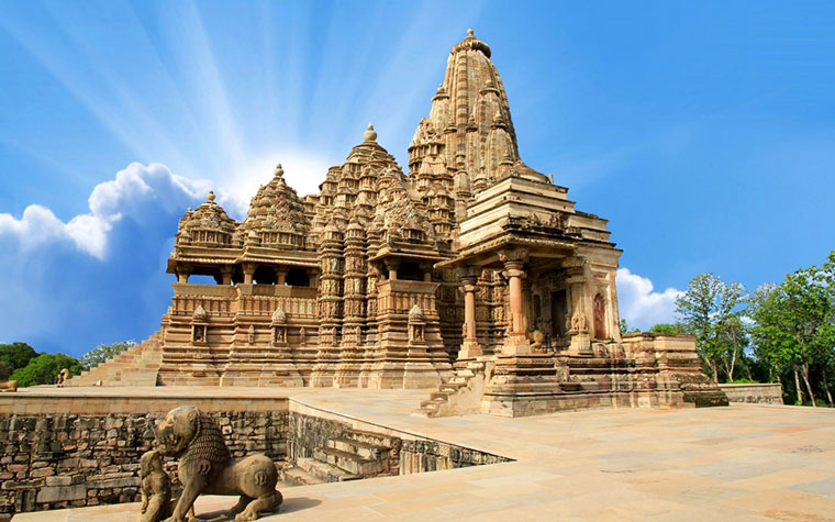Shirdi - Shani Shingnapur - Nashik - Indore - Aurangabad - Trimbakeshwar Temple.